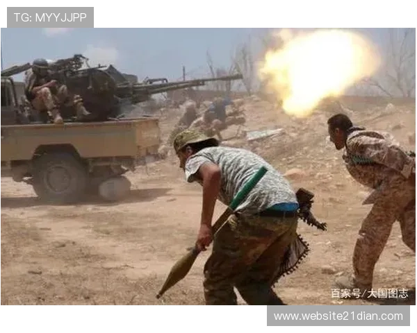 四团扑克牌的心理战术运用，如何在对局中占据优势